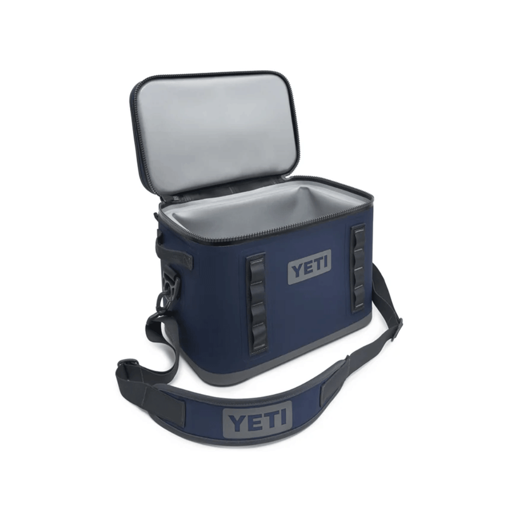 YETI Navy Hopper Flip 18 Cooler